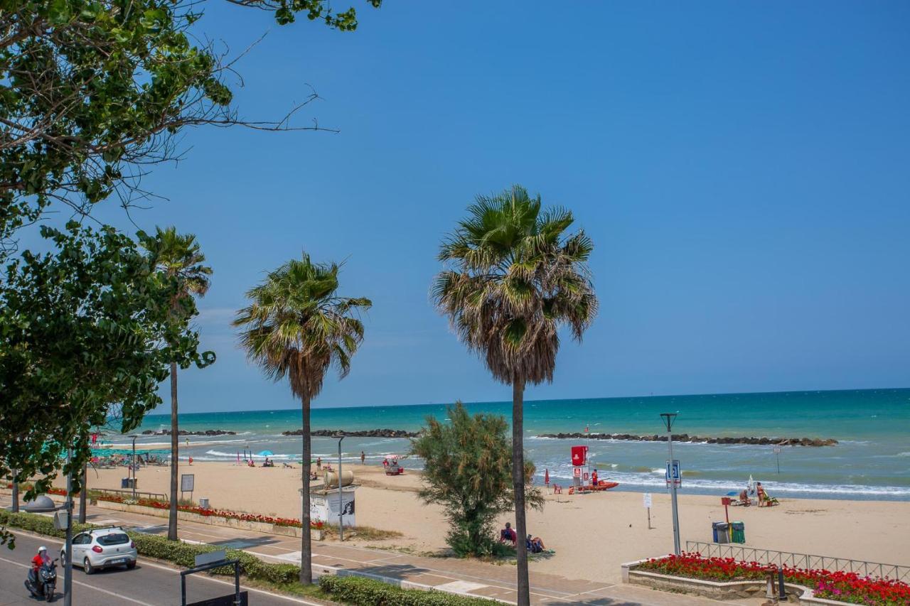 Palm Beach House - Vista Mare Montesilvano Marina 외부 사진