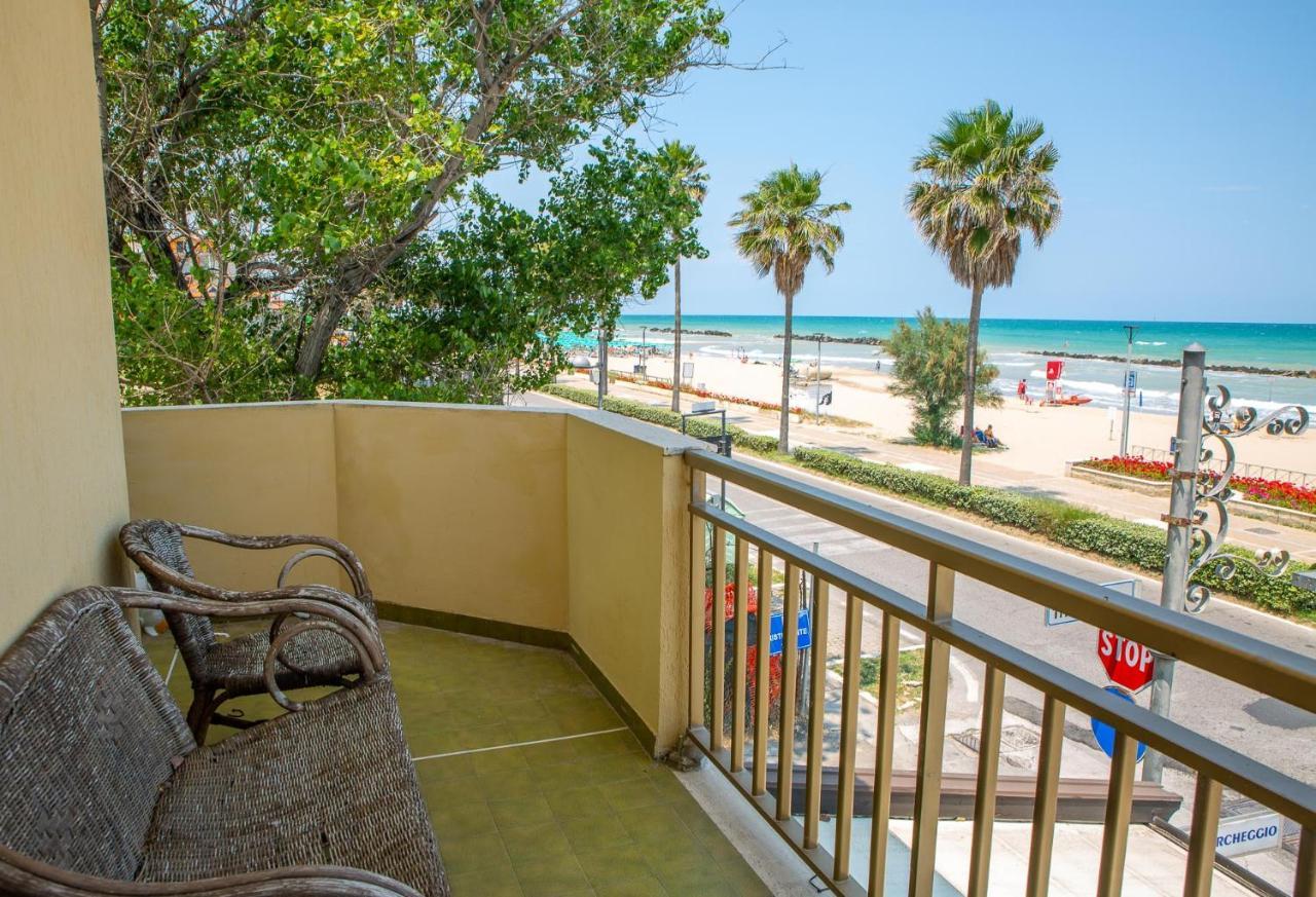 Palm Beach House - Vista Mare Montesilvano Marina 외부 사진